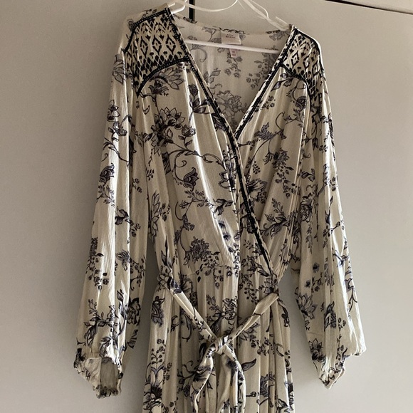 Knox Rose White/Black/Blue Floral Dress, Size 3X - Picture 7 of 10